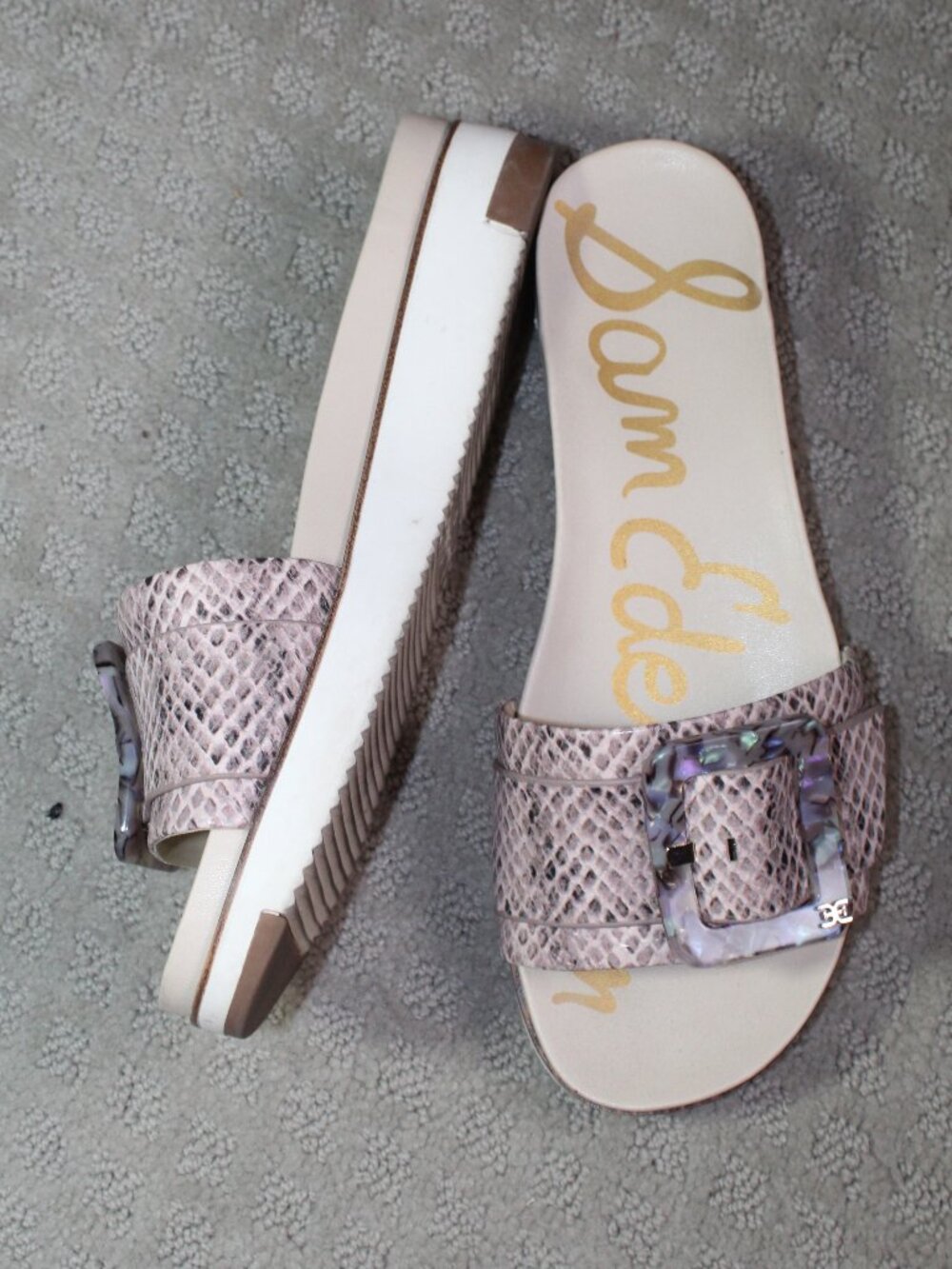 Sam Edelman Size 8.5M Pink Grey Faux Snakeskin Pattern Buckle Slide Sandals